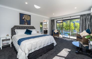 Queen Room